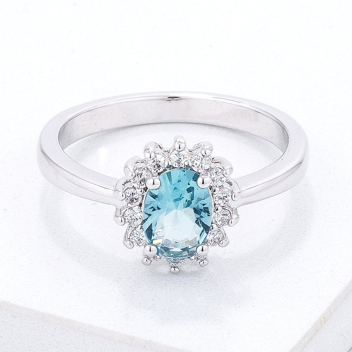 Ice Blue Cubic Zirconia Petite Oval Ring Rings Das Juwel